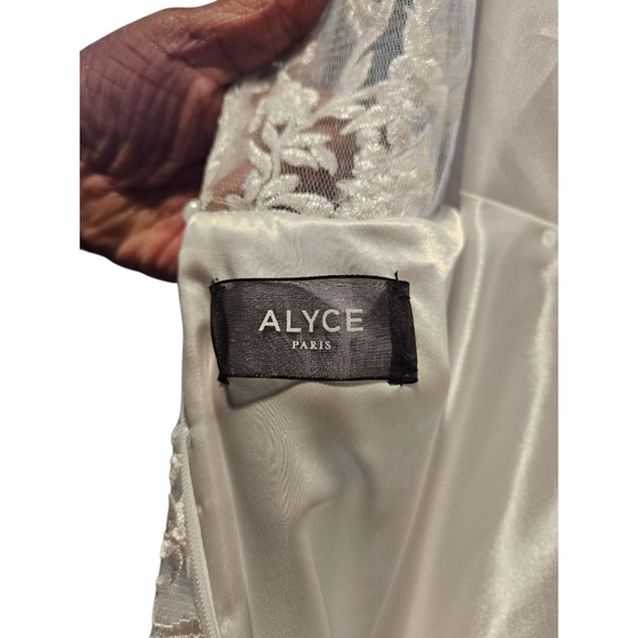 Alyce Paris Wedding Dress White - Picture 8 of 8